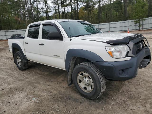 3TMJU4GN7DM145914 - 2013 TOYOTA TACOMA DOUBLE CAB PRERUNNER WHITE photo 4