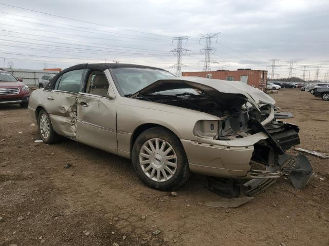 1LNHM81WX4Y606532 - 2004 LINCOLN TOWN CAR EXECUTIVE Բեժ լուսանկար 4