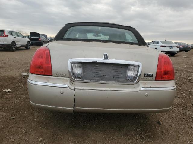 1LNHM81WX4Y606532 - 2004 LINCOLN TOWN CAR EXECUTIVE Բեժ լուսանկար 6