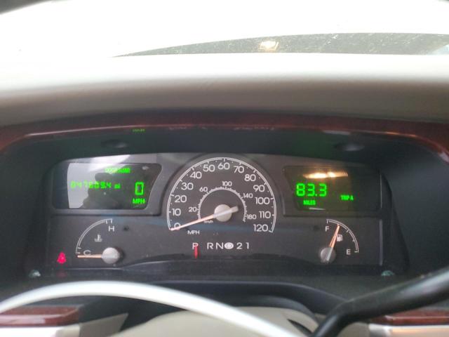 1LNHM81WX4Y606532 - 2004 LINCOLN TOWN CAR EXECUTIVE Բեժ լուսանկար 9