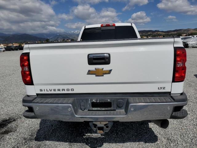 1GC1KWE87FF542203 - 2015 CHEVROLET SILVERADO K2500 HEAVY DUTY LTZ WHITE photo 6