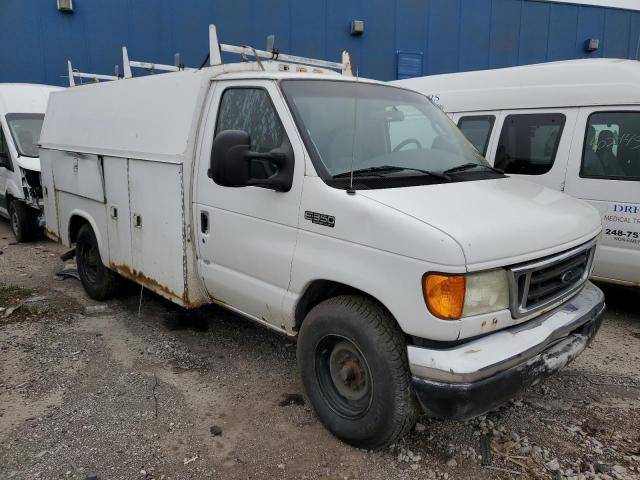 1FDSE35L43HA94111 - 2003 FORD ECONOLINE E350 SUPER DUTY CUTAWAY VAN WHITE photo 1