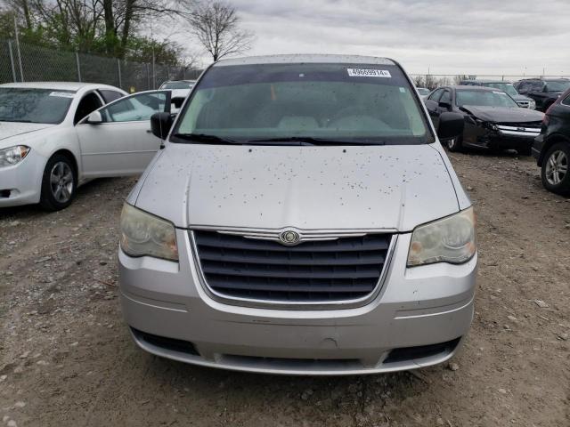 2A8HR44H78R816536 - 2008 CHRYSLER TOWN & COU LX SILVER photo 5