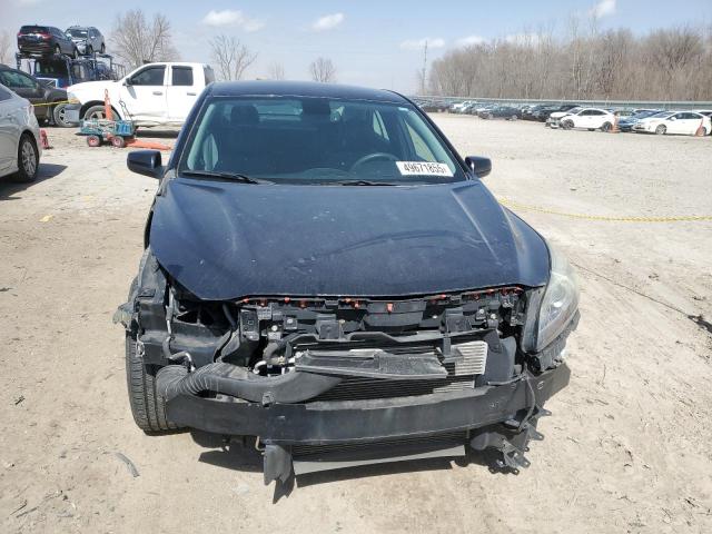 1G11D5RRXDF111013 - 2013 CHEVROLET MALIBU 1LT BLACK photo 5