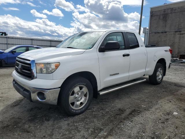 2013 TOYOTA TUNDRA DOUBLE CAB SR5, 