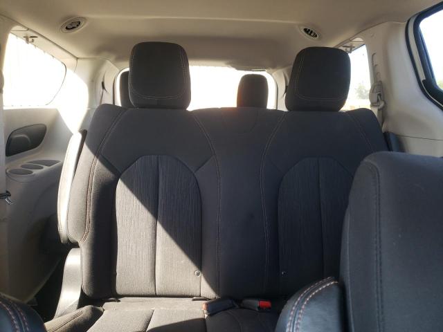 2C4RC1AG2KR628876 - 2019 CHRYSLER PACIFICA L WHITE photo 10