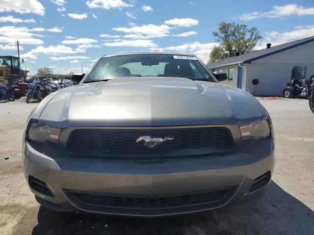 1ZVBP8AN5A5161992 - 2010 FORD MUSTANG GRAY photo 5