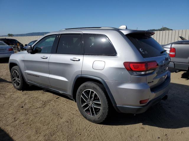 1C4RJFLT5JC344209 - 2018 JEEP GRAND CHER TRAILHAWK SILVER photo 2