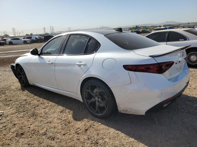 ZARFAECN9H7550673 - 2017 ALFA ROMEO GIULIA TI WHITE photo 2