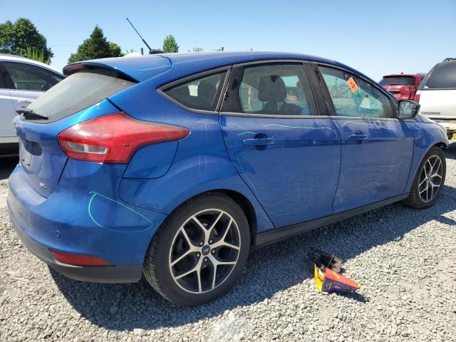 1FADP3M25JL288159 - 2018 FORD FOCUS SEL BLUE photo 3