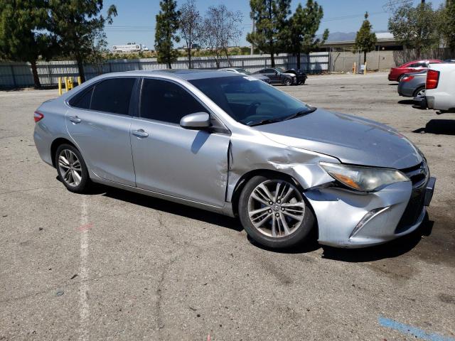 4T1BF1FKXGU257171 - 2016 TOYOTA CAMRY LE SILVER photo 4