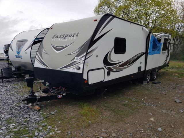 4YDT2892XJT415141 - 2018 KEYSTONE PASSPORT WHITE photo 2