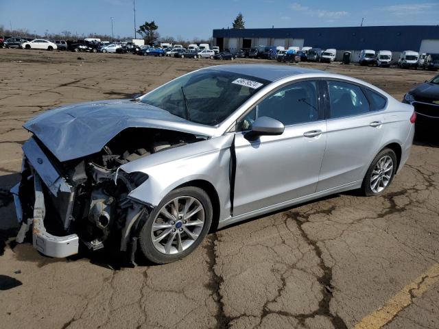 3FA6P0H79HR349344 - 2017 FORD FUSION SE SILVER photo 1