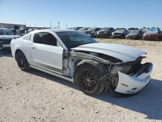 1ZVBP8AM4E5309515 - 2014 FORD MUSTANG WHITE photo 4