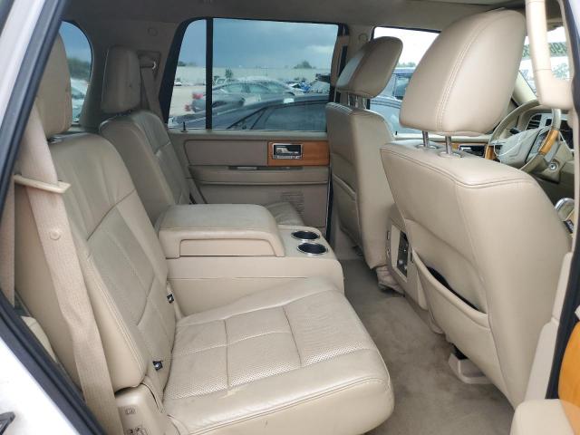 5LMJJ2J53AEJ04986 - 2010 LINCOLN NAVIGATOR 白色 照片 11