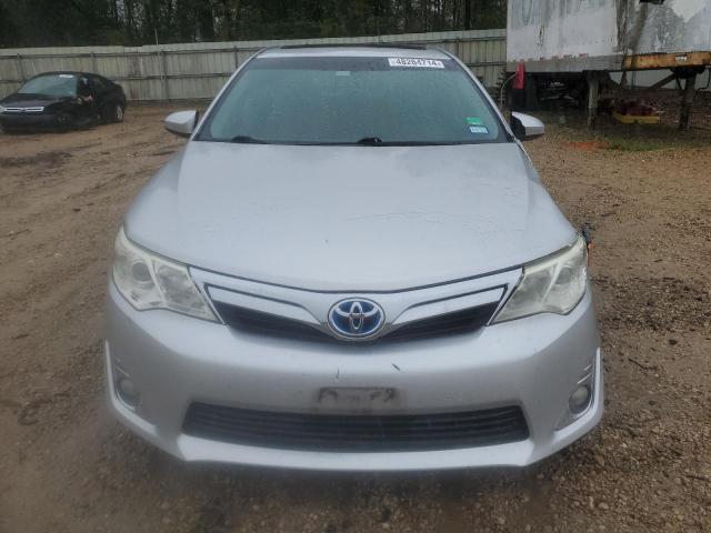 4T1BD1FK8DU077513 - 2013 TOYOTA CAMRY HYBRID SILVER photo 5