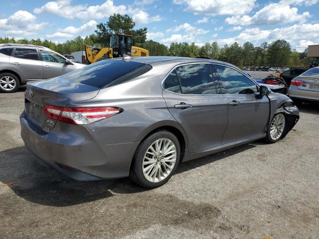 4T1B21HK3KU514544 - 2019 TOYOTA CAMRY HYBRID GRAY photo 3