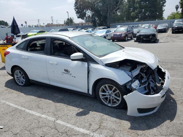 1FADP3F20JL218291 - 2018 FORD FOCUS SE WHITE photo 4