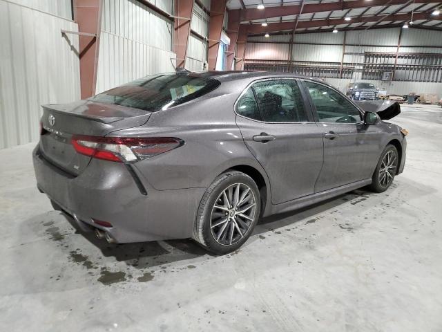 4T1G11AK9PU777423 - 2023 TOYOTA CAMRY SE NIGHT SHADE GRAY photo 3