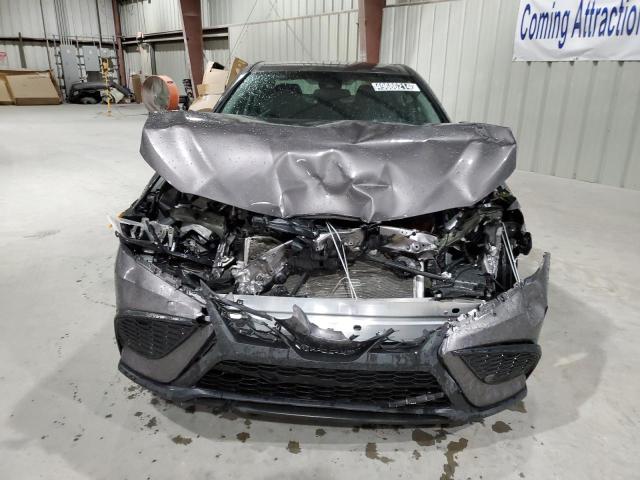 4T1G11AK9PU777423 - 2023 TOYOTA CAMRY SE NIGHT SHADE GRAY photo 5