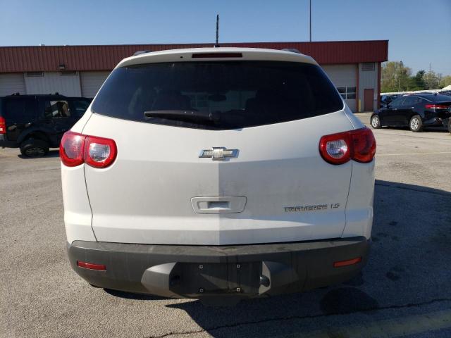 1GNKRFEDXCJ417709 - 2012 CHEVROLET TRAVERSE LS WHITE photo 6