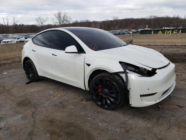 7SAYGDEF7NF539830 - 2022 TESLA MODEL Y WHITE photo 4