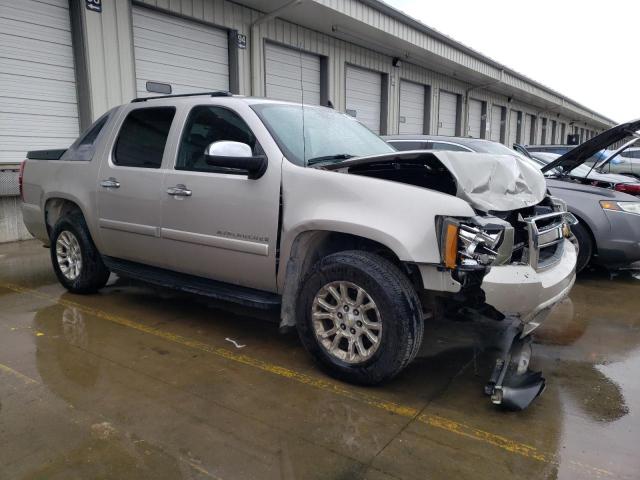 3GNFK12318G255434 - 2008 CHEVROLET AVALANCHE K1500 SILVER photo 4