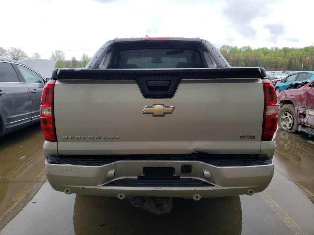 3GNFK12318G255434 - 2008 CHEVROLET AVALANCHE K1500 SILVER photo 6