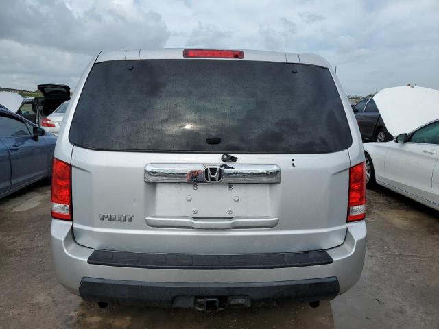 5FNYF38219B026257 - 2009 HONDA PILOT LX SILVER photo 6