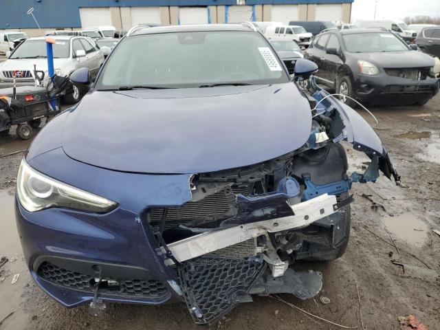 ZASPAKBN4K7C58880 - 2019 ALFA ROMEO STELVIO TI BLUE photo 5