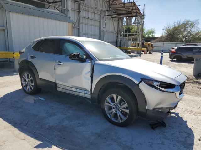 3MVDMACL5LM115663 - 2020 MAZDA CX-30 SELECT SILVER photo 4