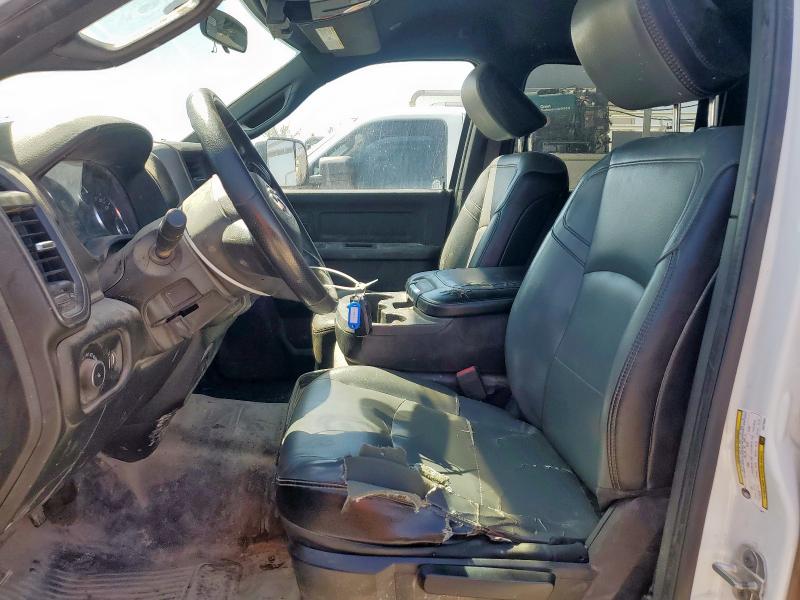 3C6UR5HJ5NG379959 - 2022 RAM 2500 TRADESMAN 白色 照片 7