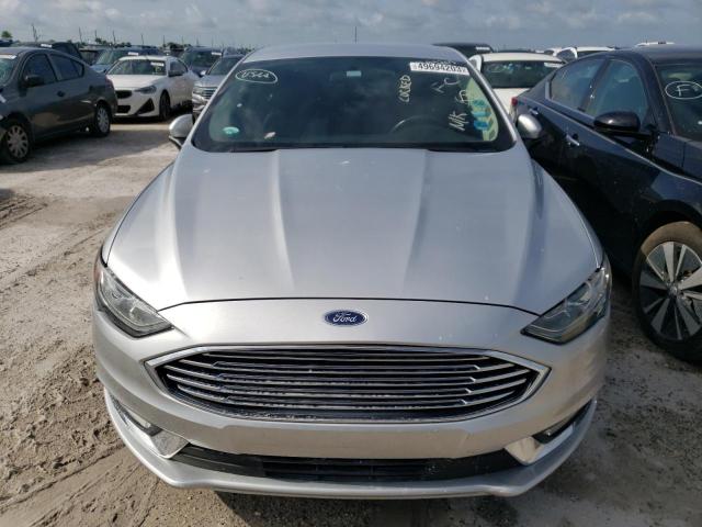 3FA6P0HD4JR216485 - 2018 FORD FUSION SE SILVER photo 5