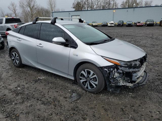 JTDKARFP8H3053392 - 2017 TOYOTA PRIUS PRIM ვერცხლისფერი ფოტო 4