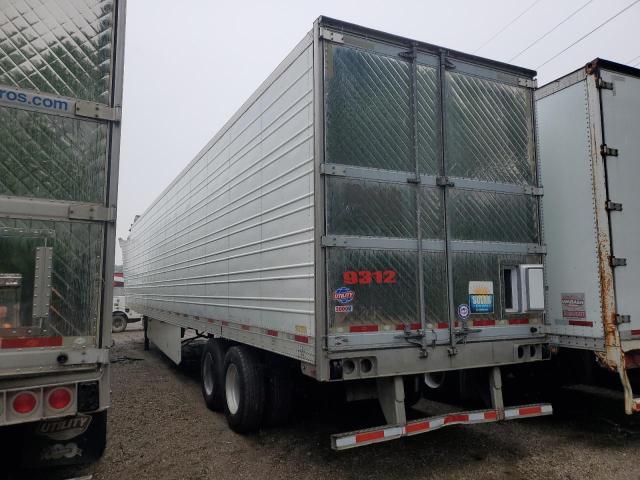 1UYVS2533J6249312 - 2018 UTILITY VS2RA أبيض صورة 3