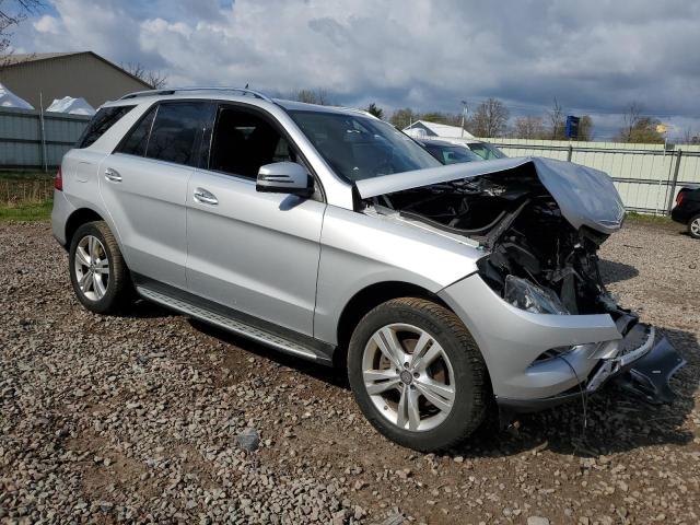 4JGDA5HB4FA478714 - 2015 MERCEDES-BENZ ML 350 4MATIC SILVER photo 4