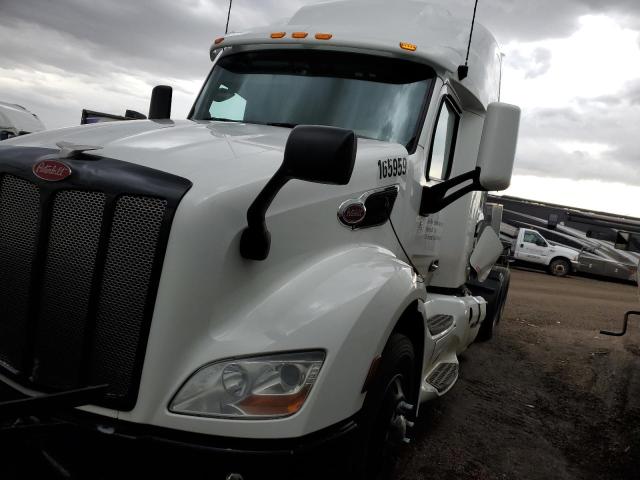 1XPBDP9X2LD683241 - 2020 PETERBILT 579 WHITE photo 2