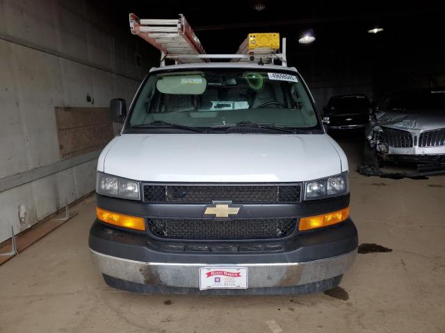 1GCWGAFPXN1185126 - 2022 CHEVROLET EXPRESS G2 WHITE photo 5