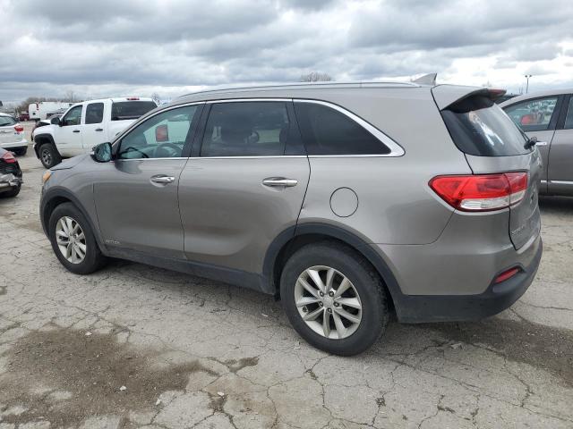 5XYPGDA50HG232664 - 2017 KIA SORENTO LX GRAY photo 2