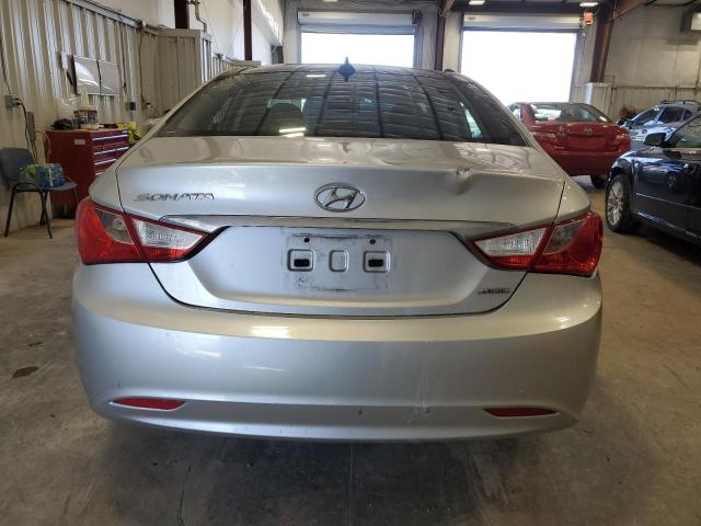 5NPEC4AC1CH455735 - 2012 HYUNDAI SONATA SE SILVER photo 6