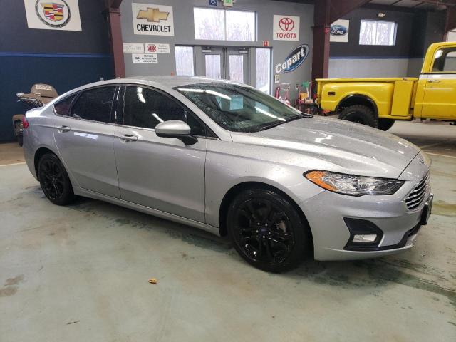 3FA6P0HDXLR141018 - 2020 FORD FUSION SE SILVER photo 4