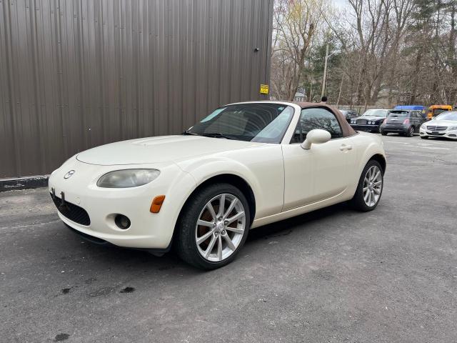 JM1NC25F860113578 - 2006 MAZDA MX-5 MIATA CREAM photo 2