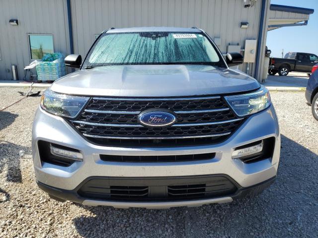 1FMSK8DH2NGA51897 - 2022 FORD EXPLORER XLT SILVER photo 5