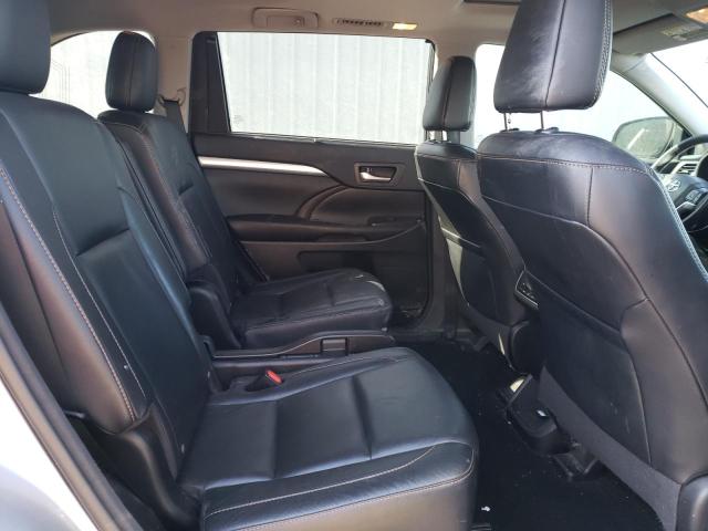 5TDJKRFH1GS350678 - 2016 TOYOTA HIGHLANDER XLE SILVER photo 11