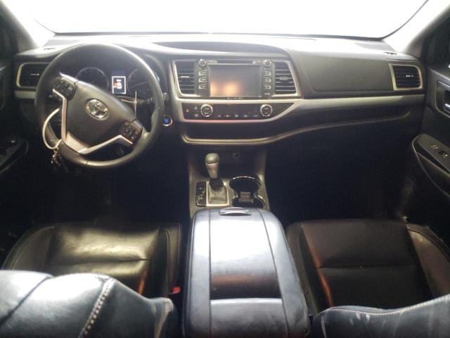 5TDJKRFH1GS350678 - 2016 TOYOTA HIGHLANDER XLE SILVER photo 8