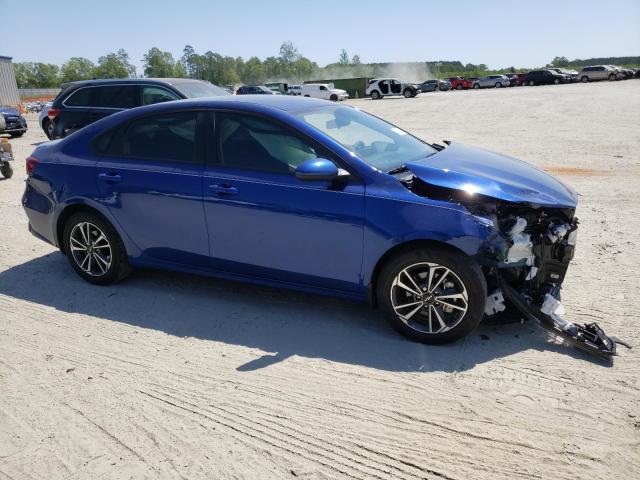 3KPF24AD2PE513944 - 2023 KIA FORTE LX BLUE photo 4