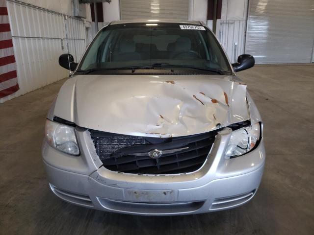 1A4GP45R46B572382 - 2006 CHRYSLER TOWN & COU ვერცხლისფერი ფოტო 5