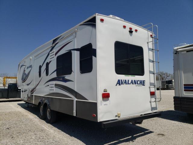 4YDF34326EE760043 - 2014 KEYSTONE AVALANCHE WHITE photo 3