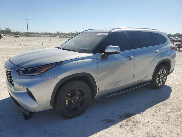 5TDGZRAH0MS537502 - 2021 TOYOTA HIGHLANDER XLE 银色 照片 1