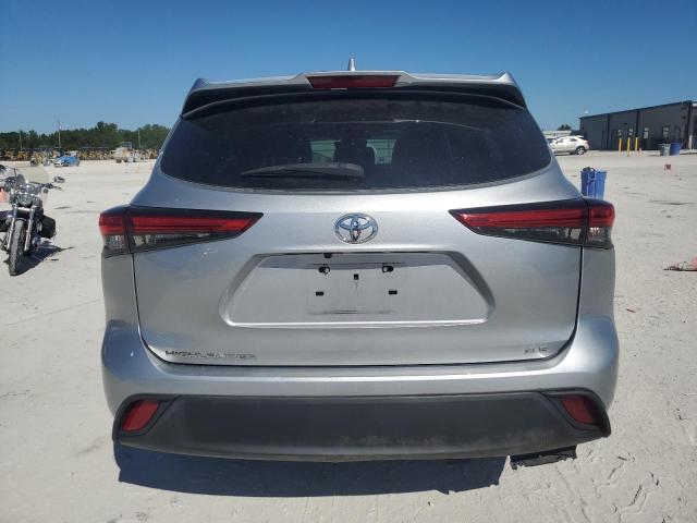 5TDGZRAH0MS537502 - 2021 TOYOTA HIGHLANDER XLE 银色 照片 6